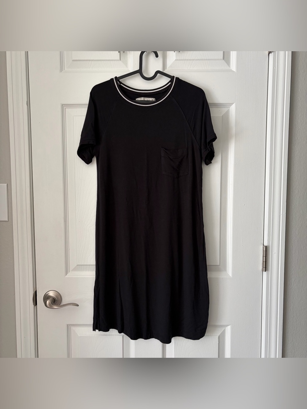 EUC Women's Abercrombie & Fitch Short Sleeve Tee Shirt Dress size Small in Black